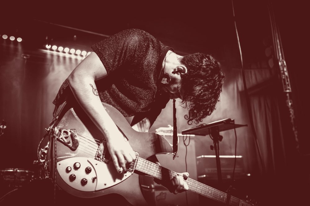 snir yamin live, rickenbacker 330